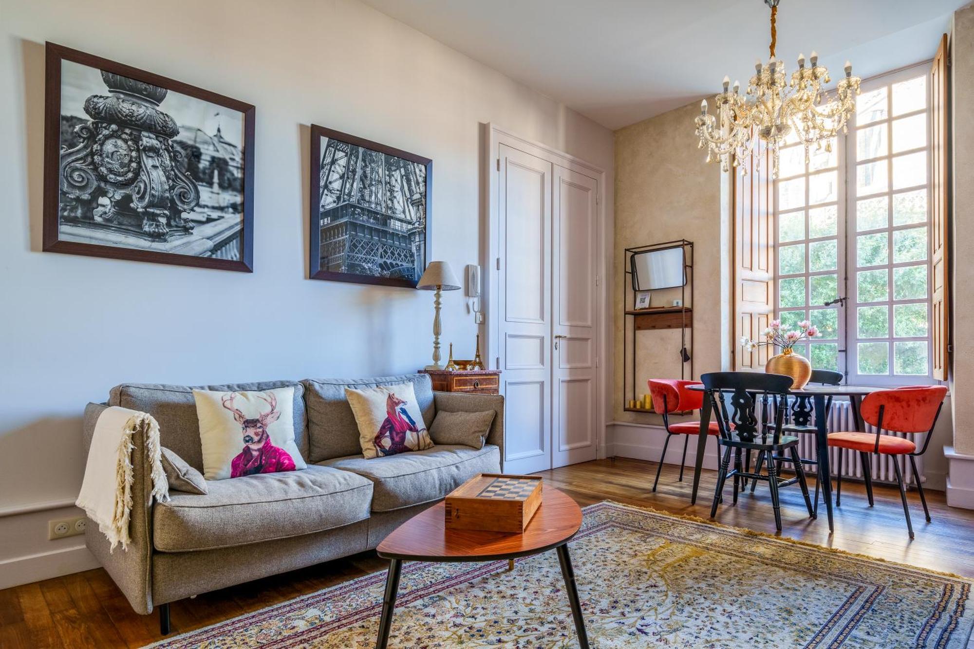 Appartement Raffine Vue Cathedrale, Jardin, Wifi Тур Екстериор снимка