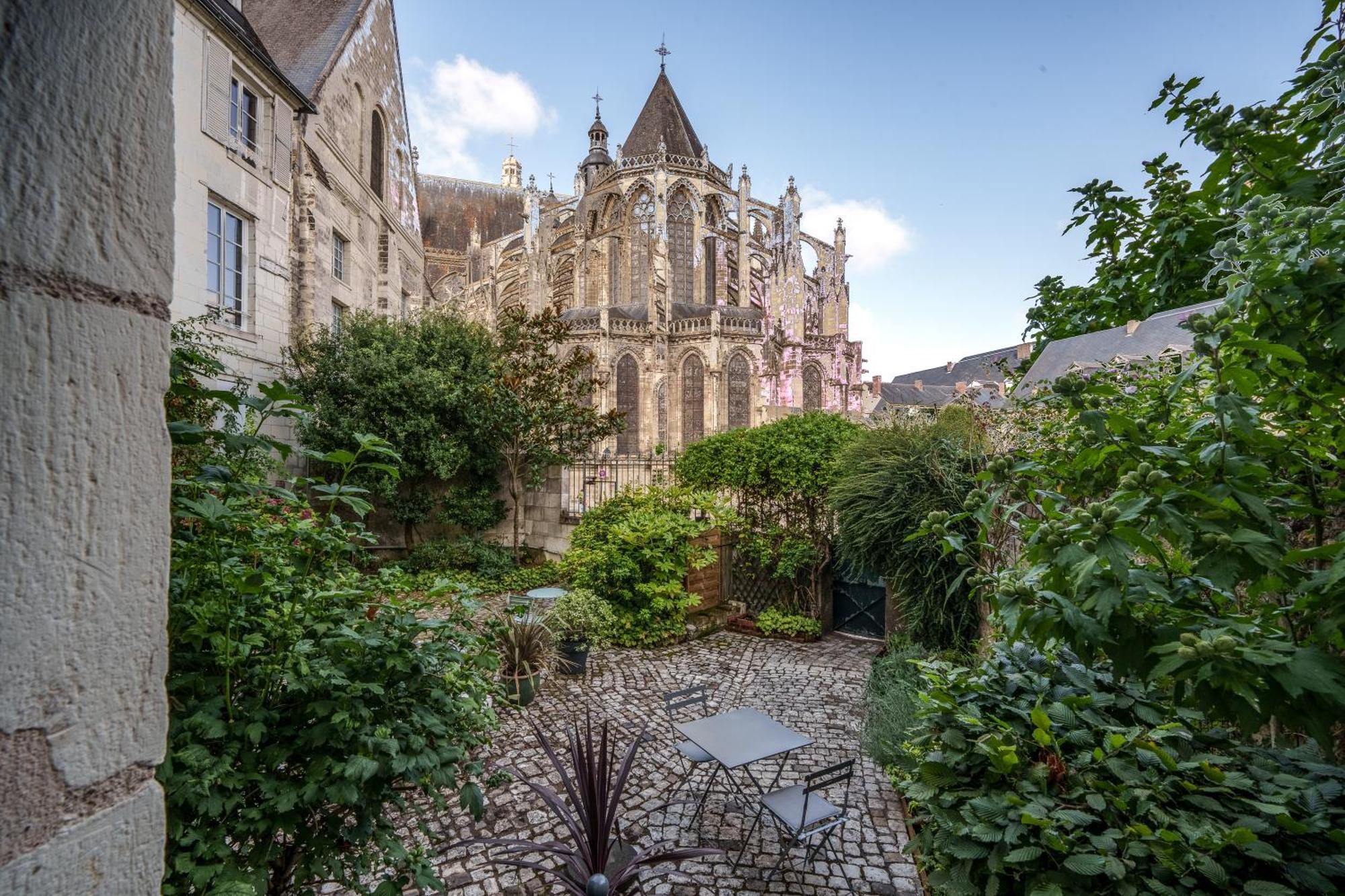 Appartement Raffine Vue Cathedrale, Jardin, Wifi Тур Екстериор снимка