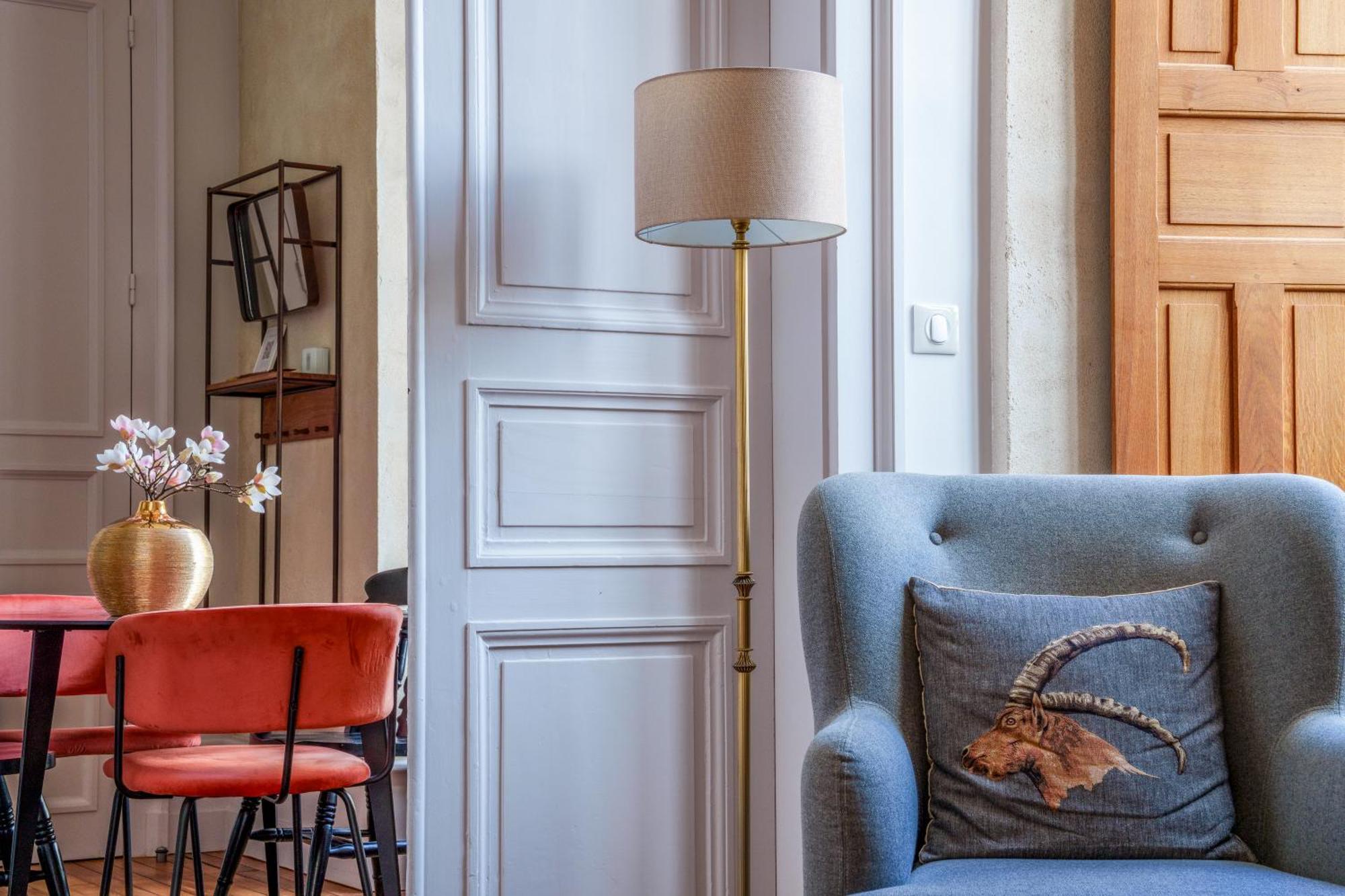Appartement Raffine Vue Cathedrale, Jardin, Wifi Тур Екстериор снимка
