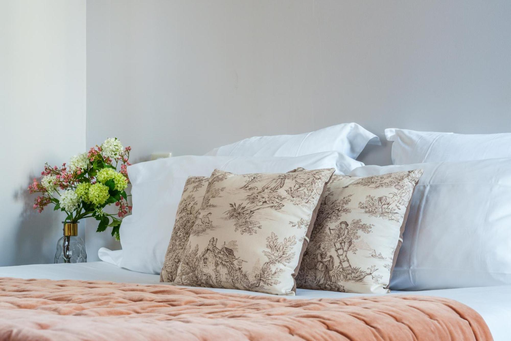 Appartement Raffine Vue Cathedrale, Jardin, Wifi Тур Екстериор снимка